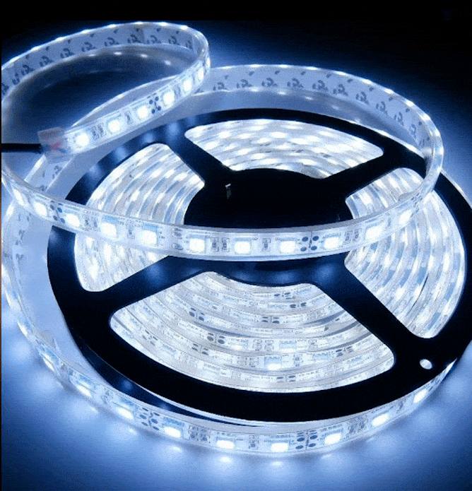 Tira De Luces Led Para Decoración De Interiores. Cinta Adhesiva Foto de  archivo - Imagen de conducido, brillante: 241336432